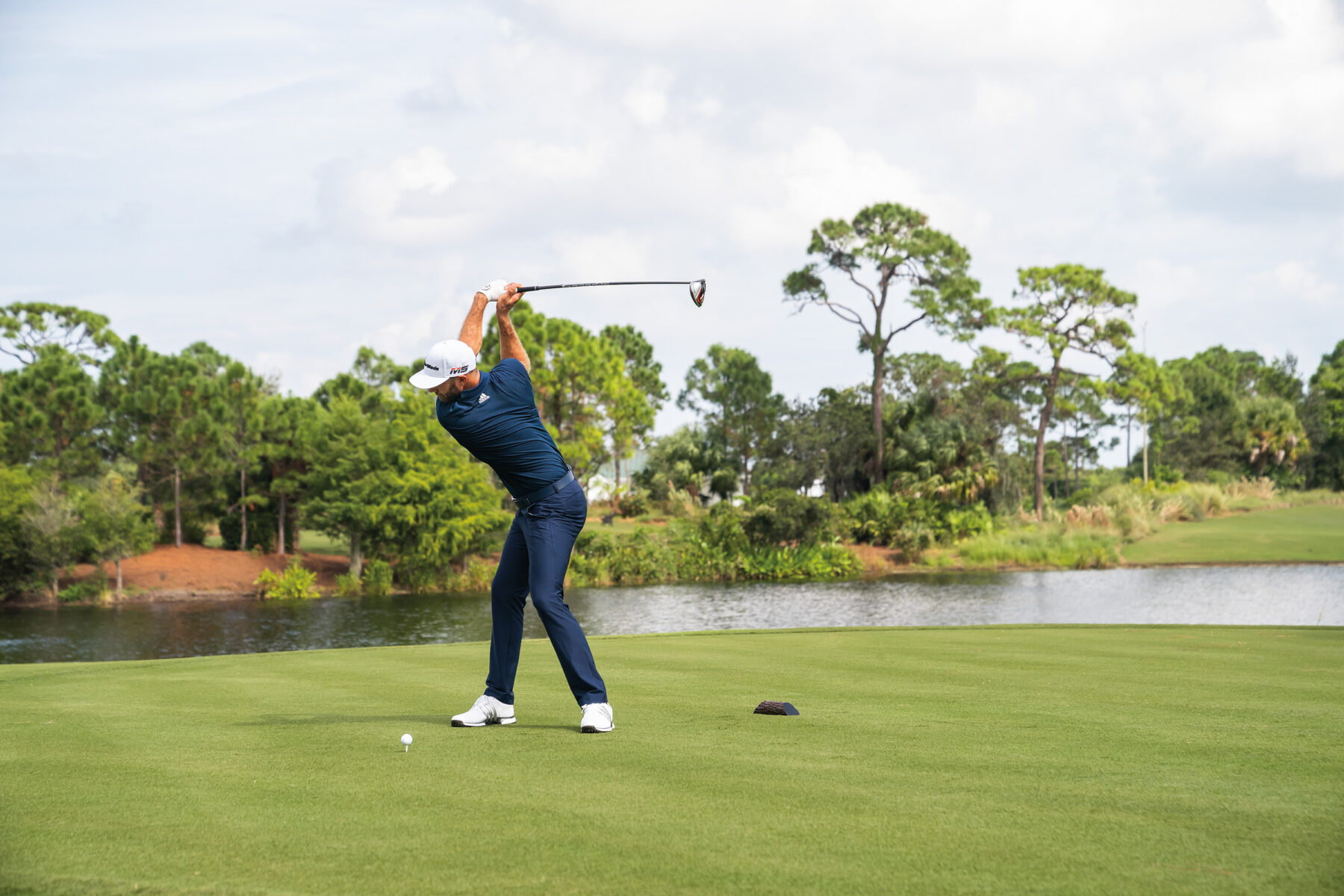 worldwide_golf_header_TM19_DustinJohnson_DRV_DSC6444_V1